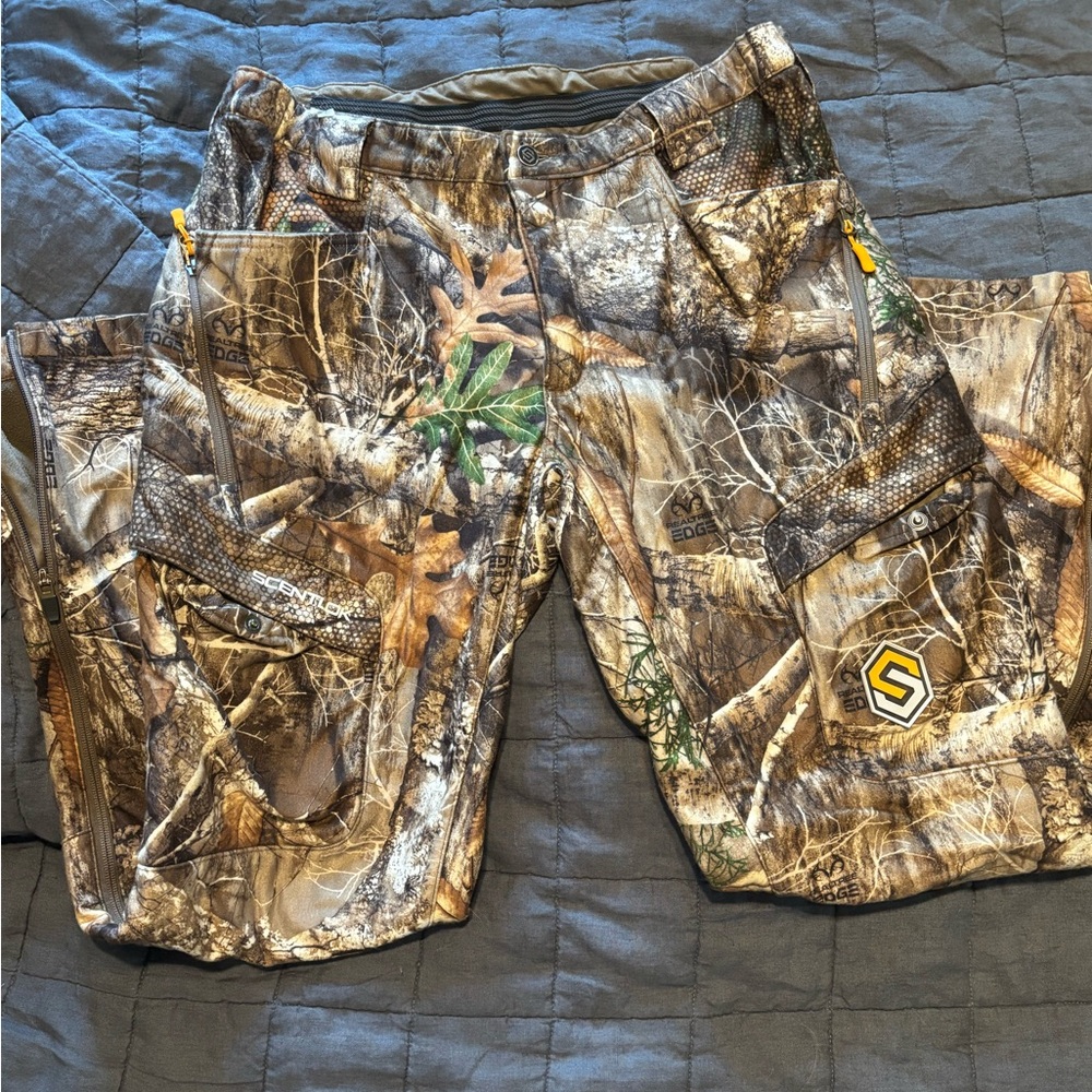 Realtree Camouflage Cargo Pants